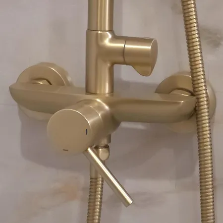 Golden I *